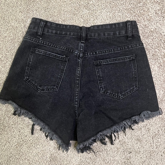 SHEIN size S (4) denim shorts BRAND NEW - Picture 2 of 3